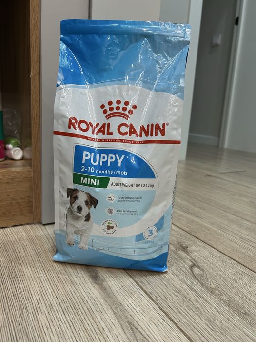Корм для щенка “Royal Canin”