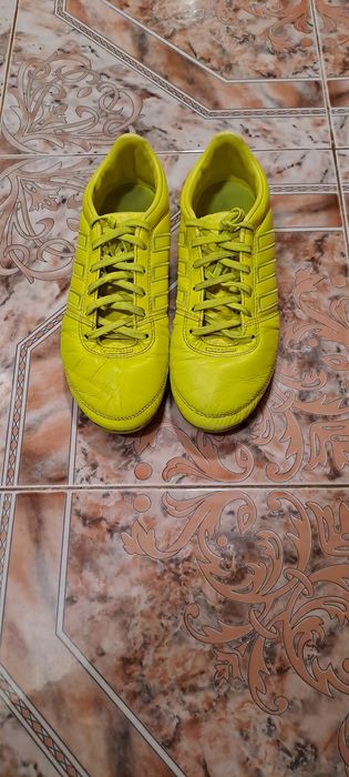 Футболни обувки Adidas за шампиони