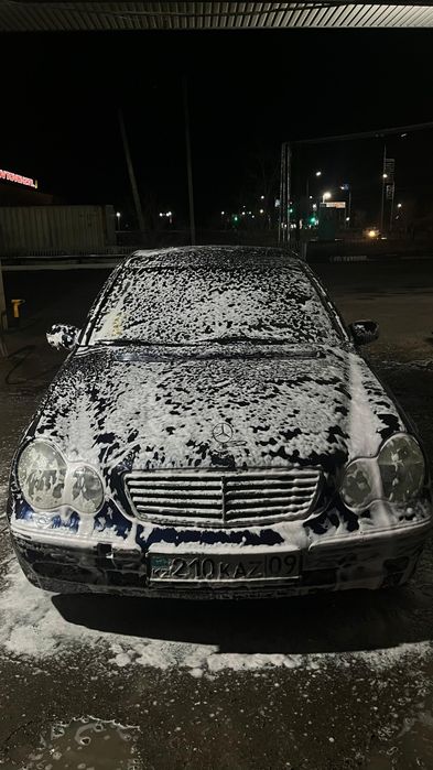 Продаю мерседес.