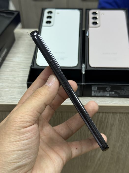 Samsung s22 Plus new