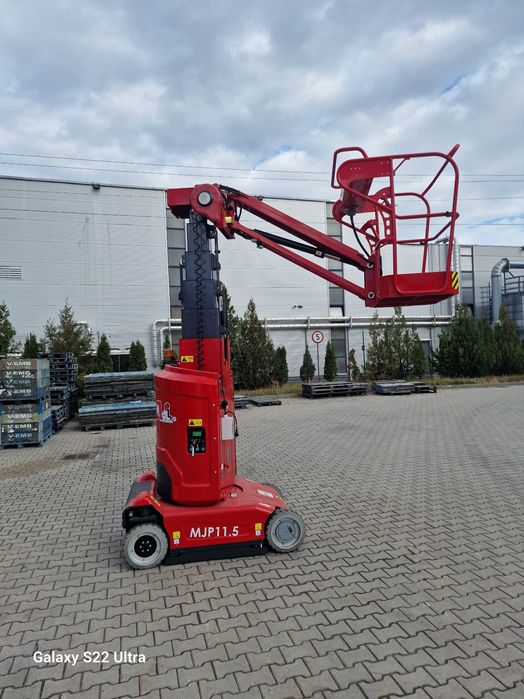 Inchirieri  nacele constructi si telehander ,manitou,