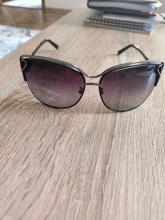 Продам солнцезащитные очки