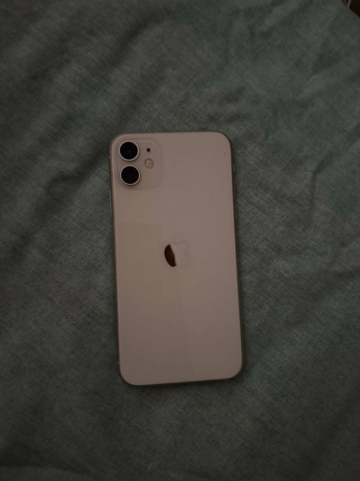 Айфон 11 64 гб продам срочно