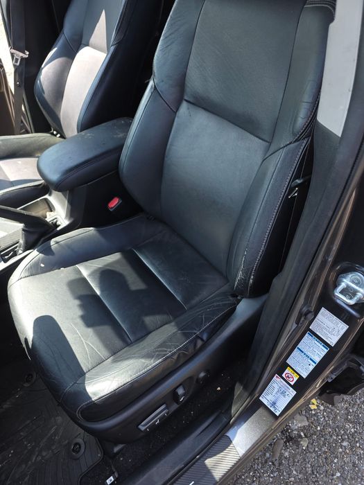 Toyota rav 4 2.2 diesel automată avariată