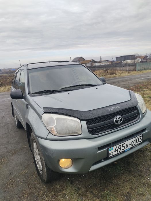 Тойота Раф 4 2005 года