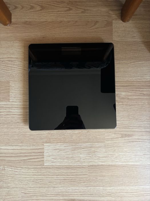 Весы хорошом состаяний почти новый