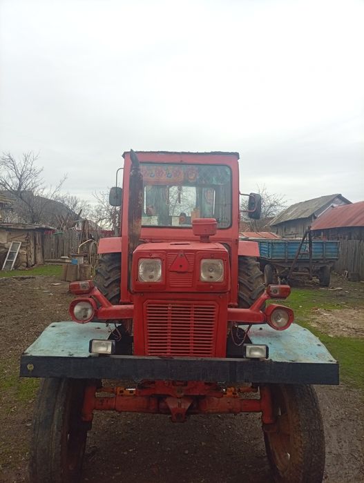 Tractor de vânzare+mig+disc+plug+remorcă se da și separat