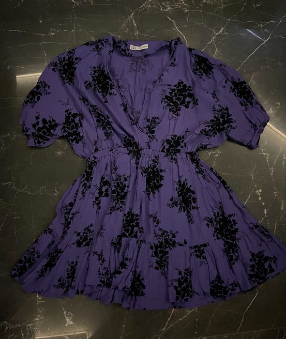 Дамски рокли различни модели