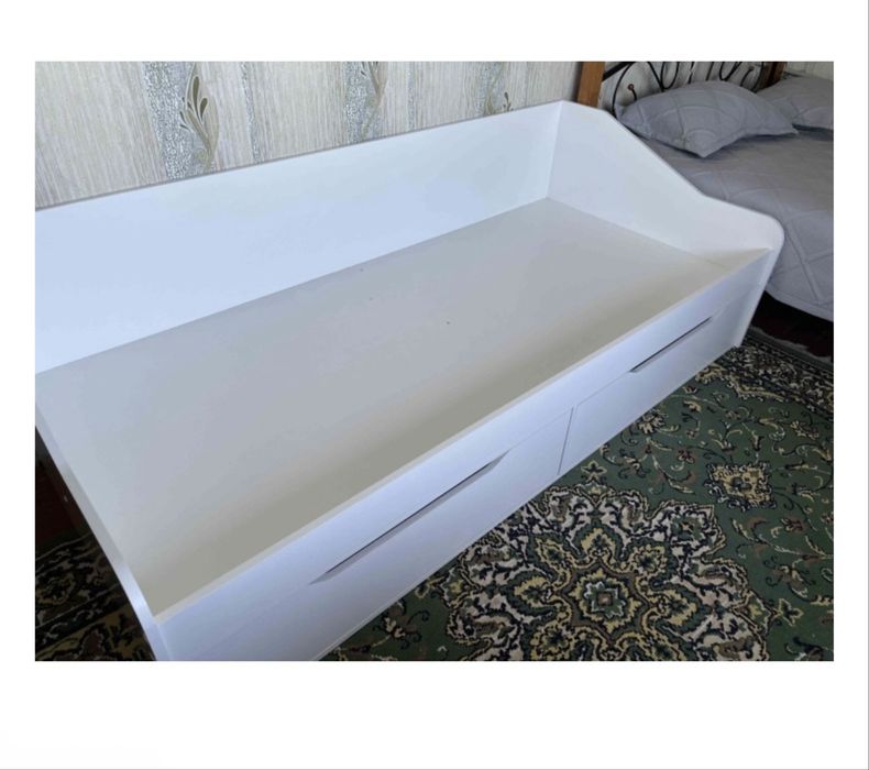 Детская кровать с матрасом