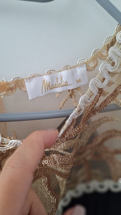 Rochita larga lejera, marimea 36 (potrivita pt gravide)