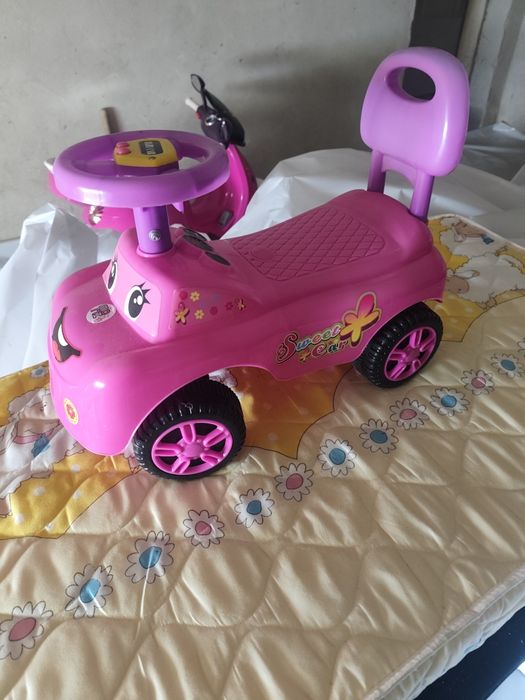 Кола за бутане Moni Toys - Keep Riding, розова
