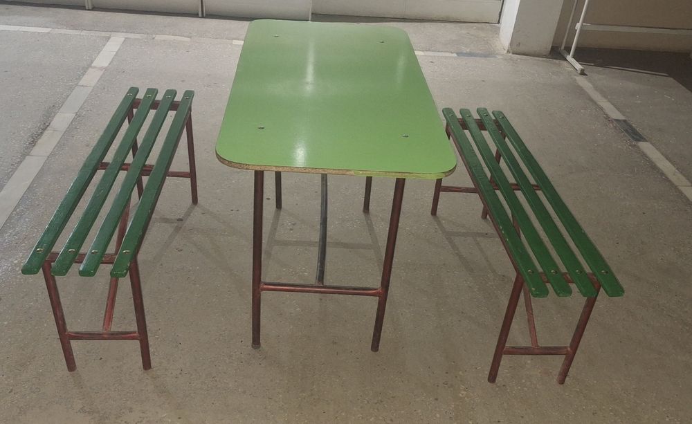 Устар курси комплект. Стол стул. Ошхона учун.