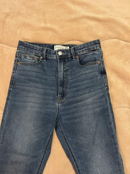 Дънки H&M и Stradivarius