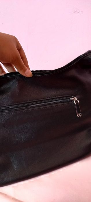 Сумка кожаная, женская на плечо  Российская