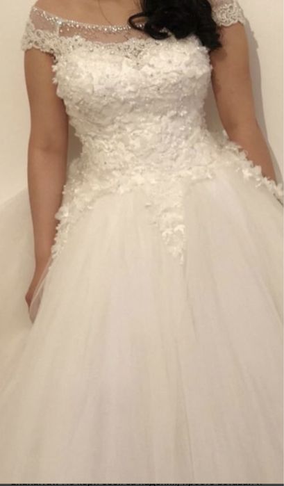 Белое платье Бальное