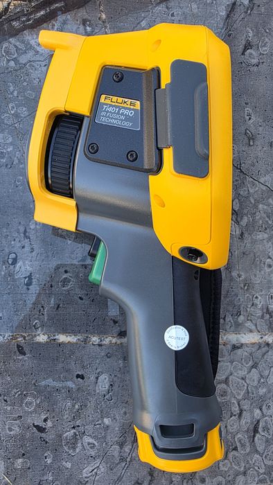 FLUKE TI 401 PRO термо камера чисто нова 640х480 резолюция сертификат
