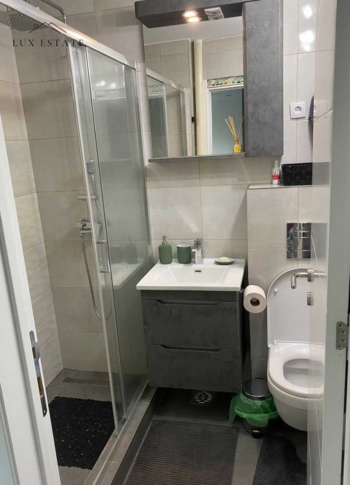 Продава се Двустаен апартамент в София, Студентски град - 70 кв.м за 2858 €/кв.м - Снимка #2