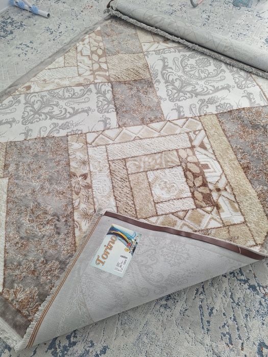 Сатам почти новый көп төселмеген