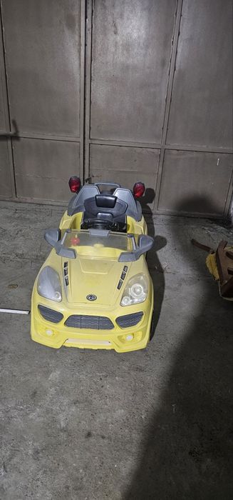 Продаётся детская машинка