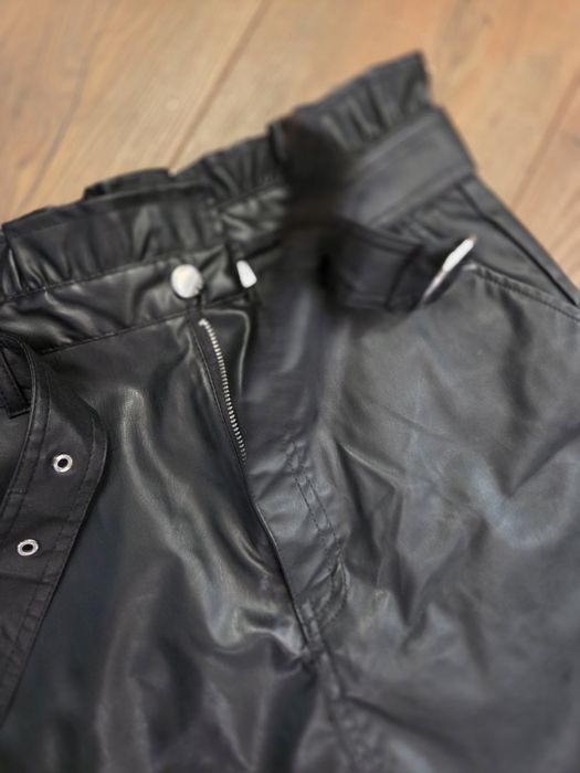 Fusta piele H&m marimea 38