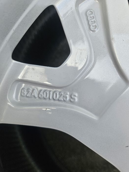 Vând jante r17 Audi A 1 5×100