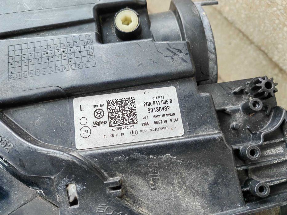 Фарове VW T-Roc ляв десен / Фар Т-Рок / Фар T-Roc Оригинални