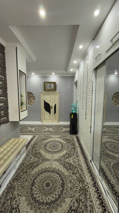 Квартира сотилади