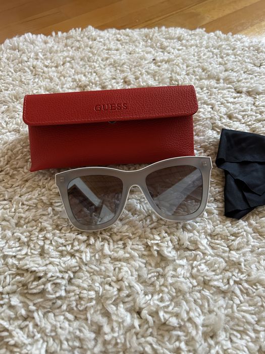 Ochelari de soare Guess
