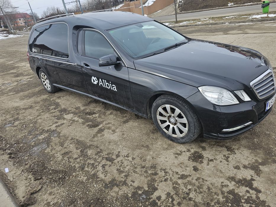 Dric funerar Mercedes E 220 2012
