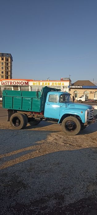 Zil 4502 samosval.   Зил 4502 сaмoсвал