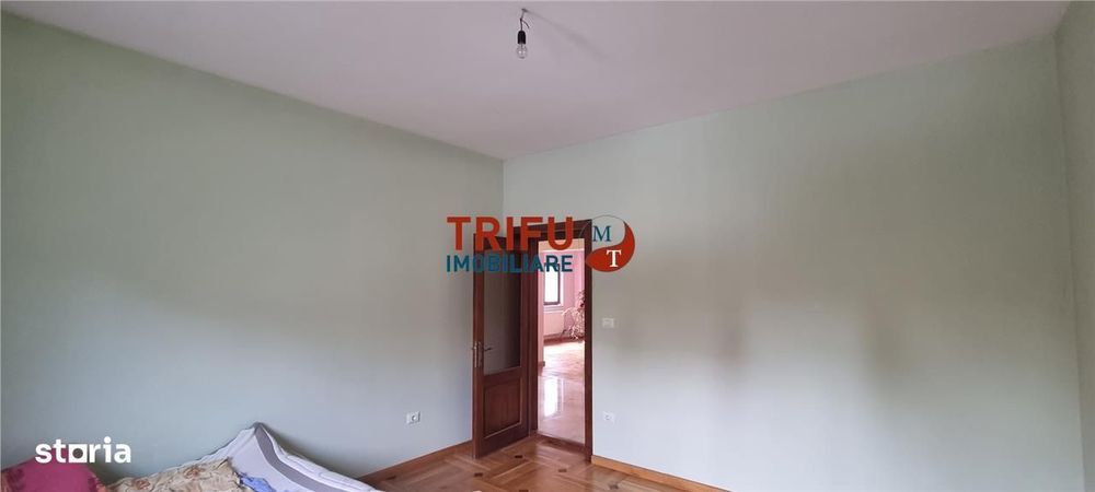 Casa 10 camere de inchiriat zona Centru cu piscina interioara