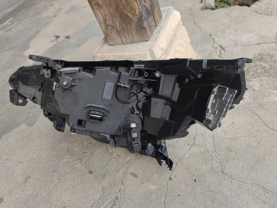 Фар Renault Clio 5 LED 19-23г. Десен / Фар Рено Клио 5 Оригинален