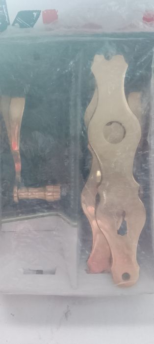 Продам ручки дверные