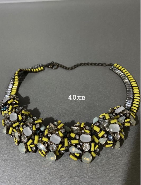 Дамски Колиета