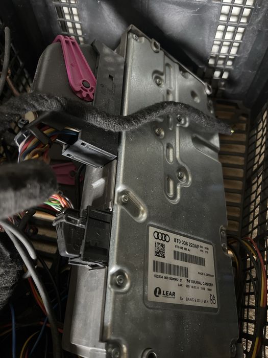 Amplificator Audi A4 A5 Bang and Olufsen 8T0035223S / 8t0035223s