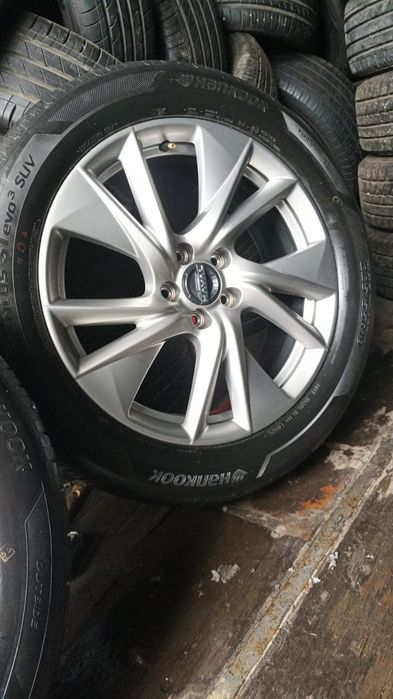 Продам комплект литых дисков