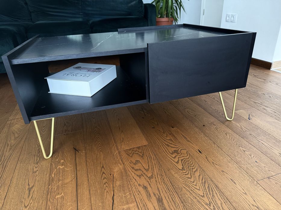 Masa cafea din pal cu blat model marmura si picioare aurii