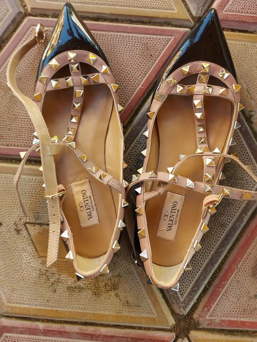 Vând opincuta valentino