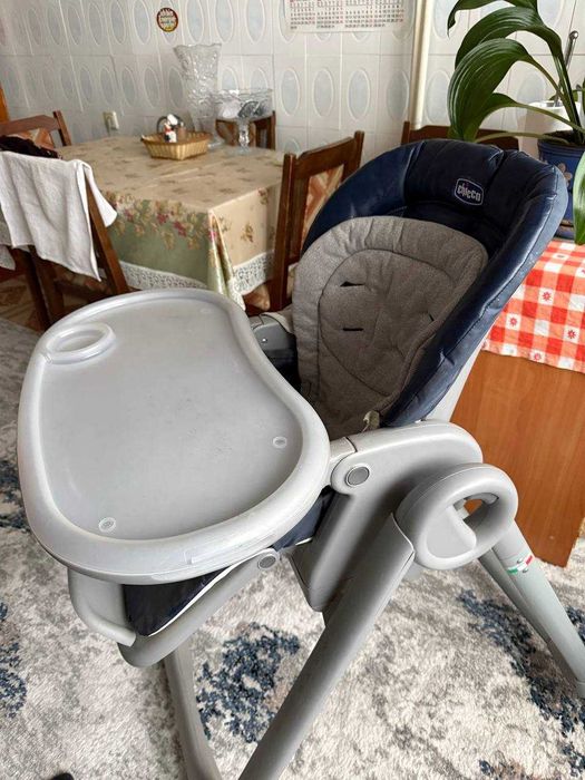 Детский стульчик для кормленления Chiссo Magic Relax