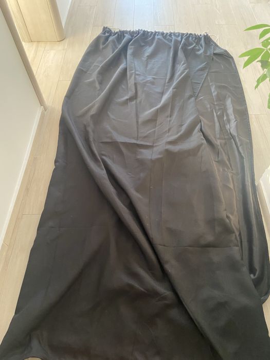 Vand draperii negre
