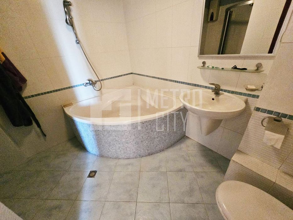 Продава се Тристаен апартамент в София, Хладилника - 127 кв.м за 3008 €/кв.м - Снимка #7