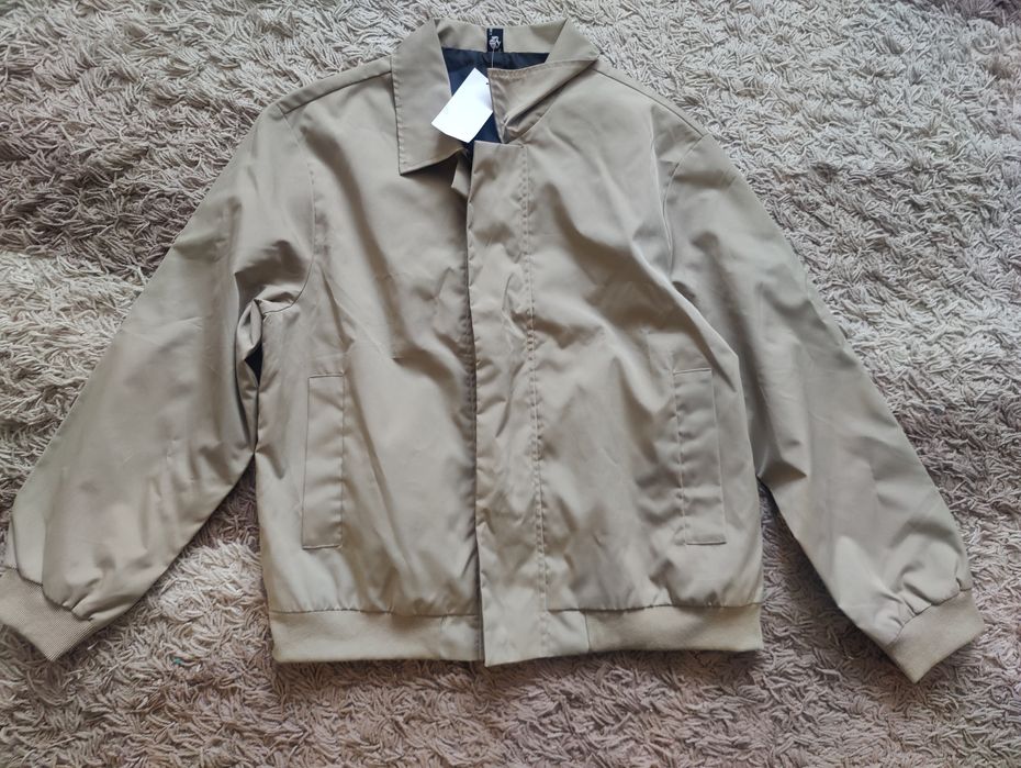 Мужская куртка новая.