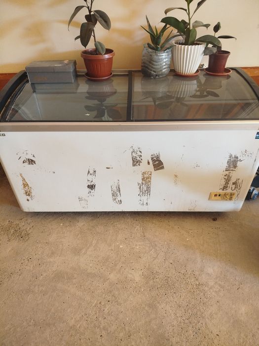 3 та Морозильник сотилади хечканча ишламаган янги нархини келишамиз