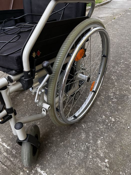 Carucior handicap cu urcator/coborator trepte  - Alber Scalamobil S30