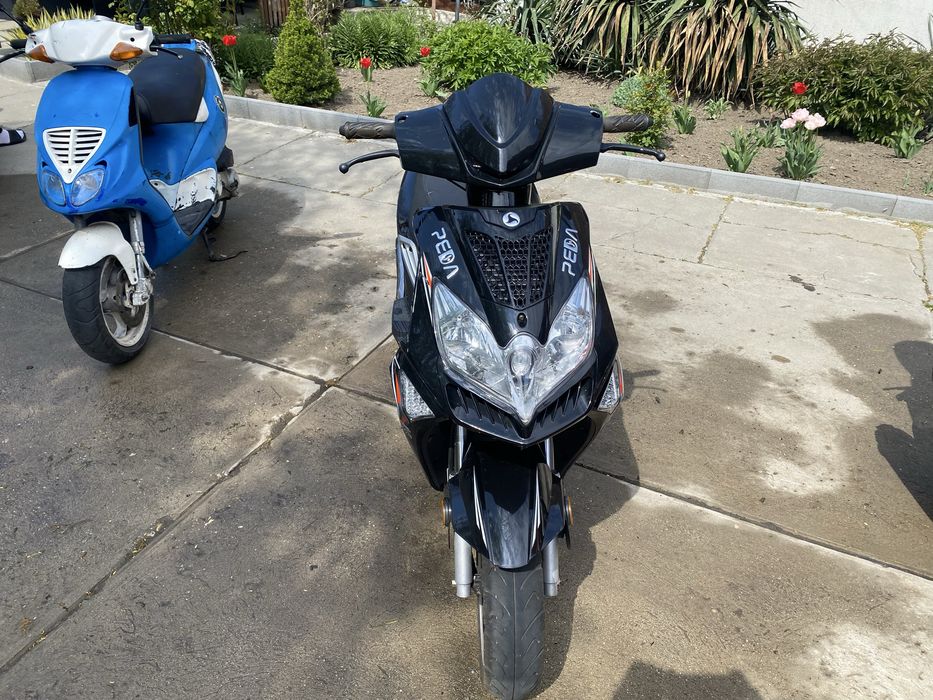 Vand scutere de 50 cc
