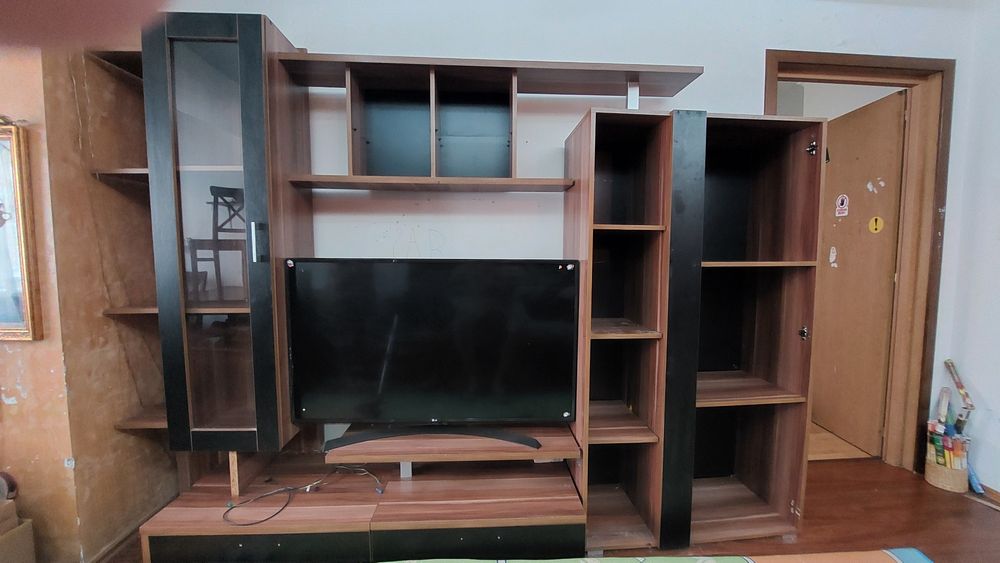 Vănd bibliotecă ,mobilă living