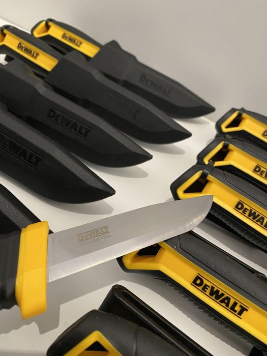 Универсален нож DeWALT с кобур  DWHT1-10354 90/246 мм
