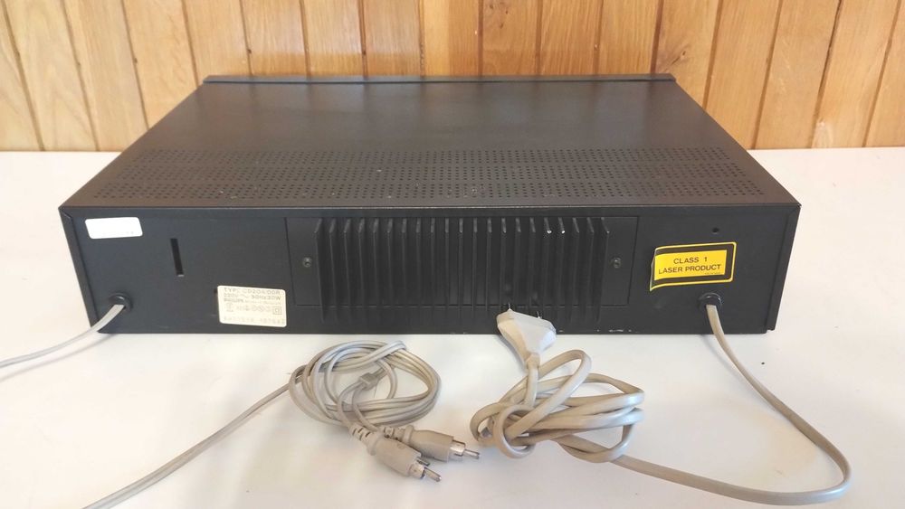 pt cd-uri audio un cd player Philips CD204