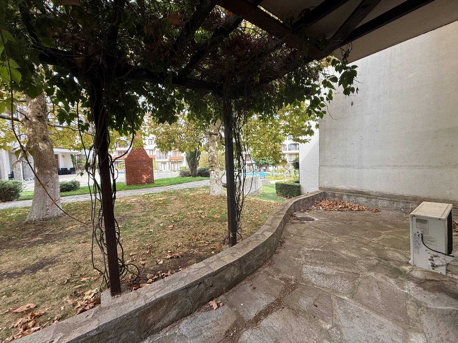 Двустаен апартамент в к-с ”Vineyards Resort”, разсрочено плащане