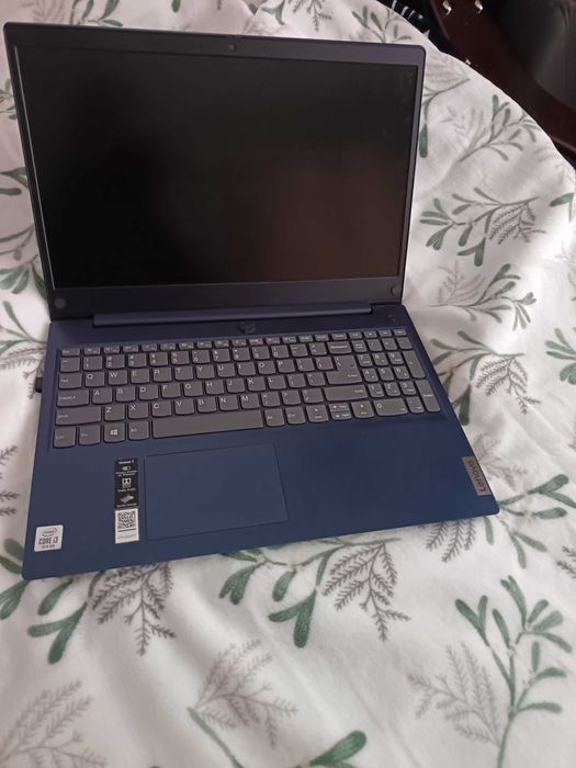Laptop Lenovo IdeaPad 3 15.6” | i3 | 20GB RAM | SSD 256GB | Win 10